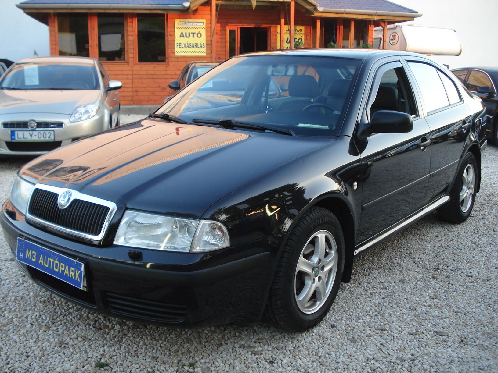 skoda octavia 1.6 benzin eladó házak