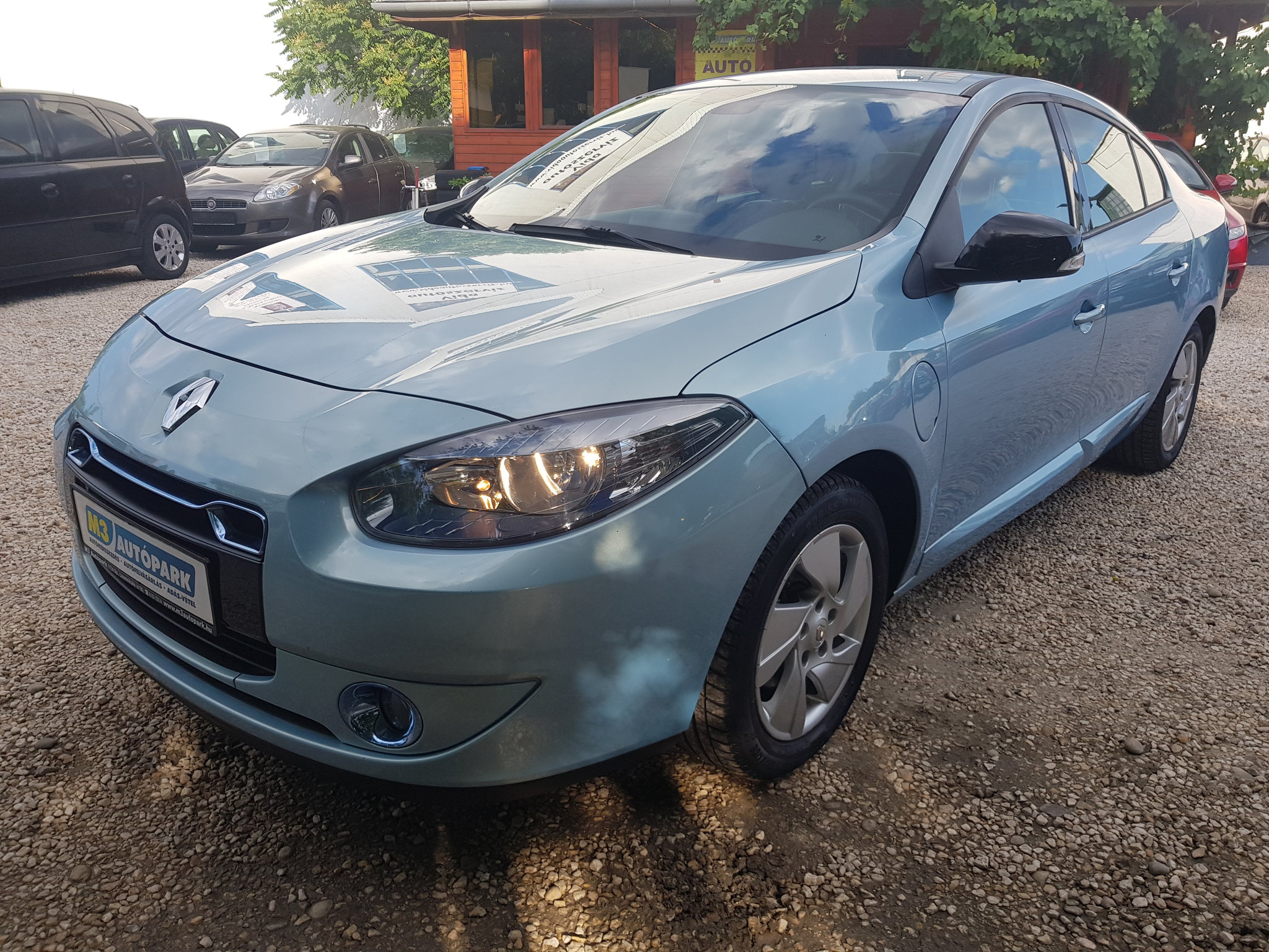 Használtautó adásvétel renault fluence ZE Dynamique